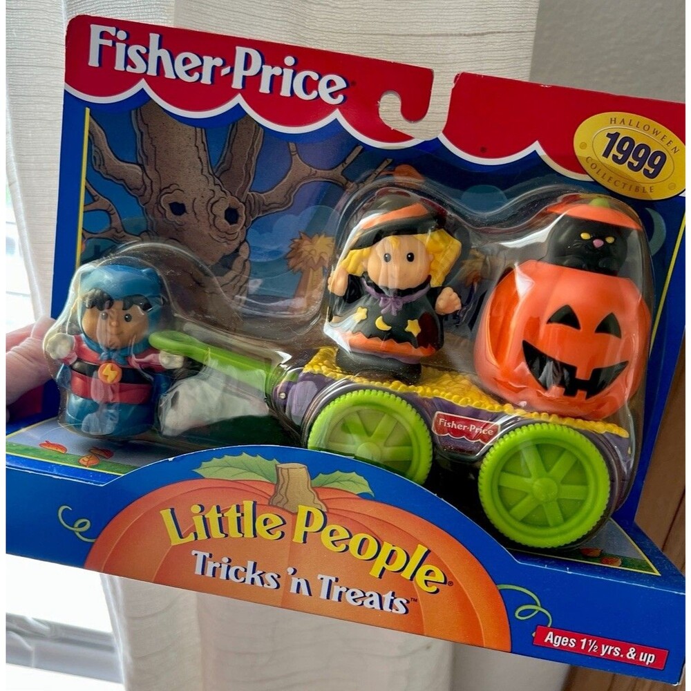 Vintage 1999 Fisher Price Little People Tricks n Treats Halloween Set #72734 NIP